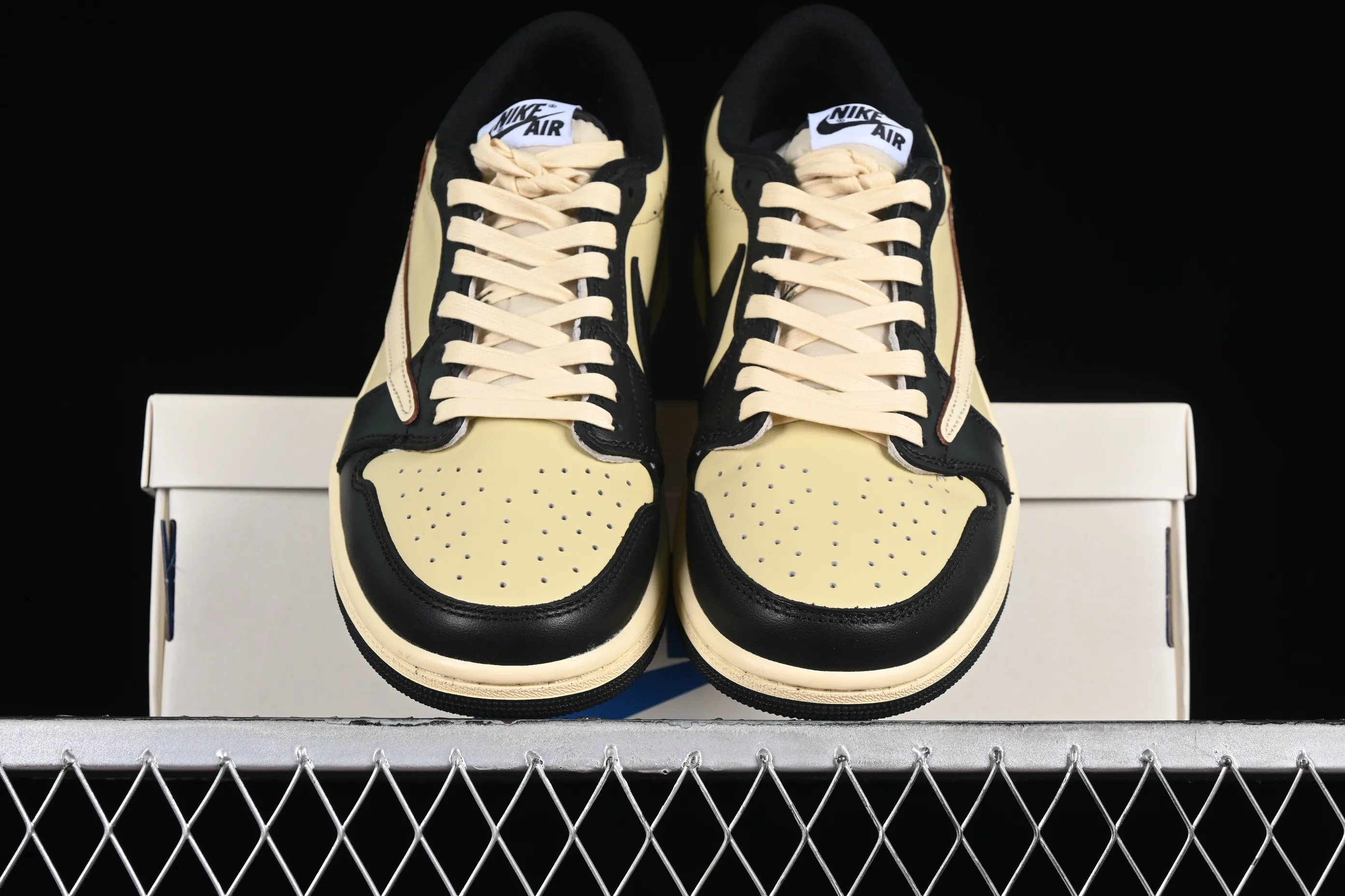 All categories Air Jordan Jordan series basketball shoes Air Jordan 1 Low Travis Scott x Air Jordan 1 Low OG AJ1 Joe 1 undercut low DM7866-201